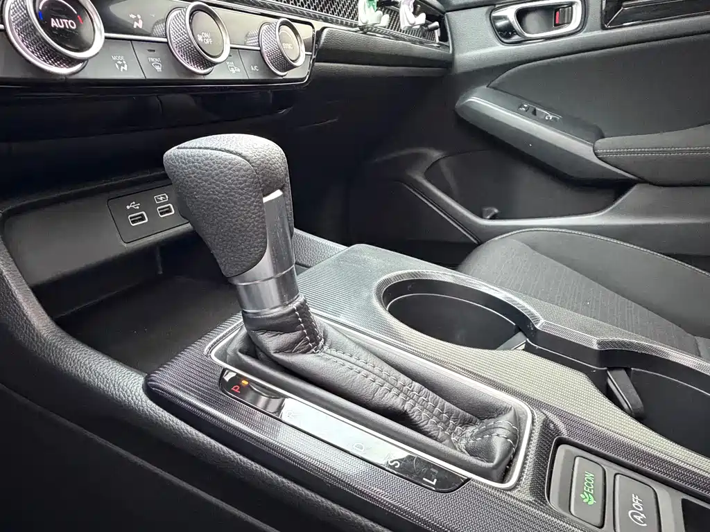 Honda Civic — фото 15