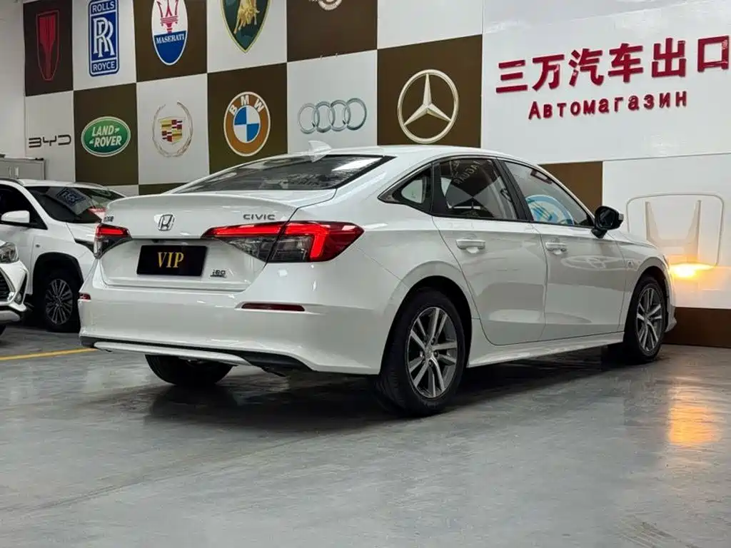 Honda Civic — фото 6
