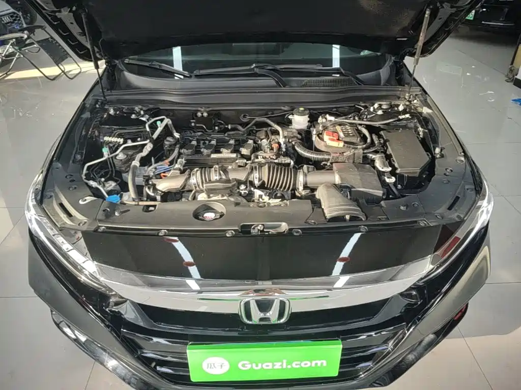 Honda Accord — фото 20