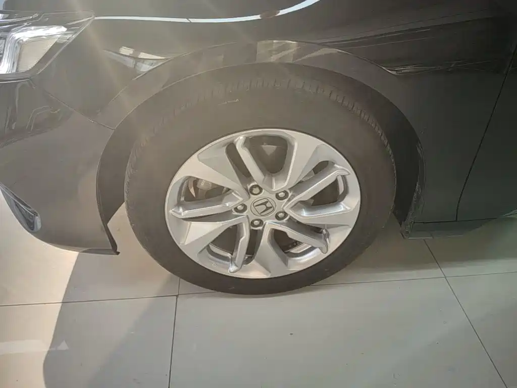 Honda Accord — фото 23
