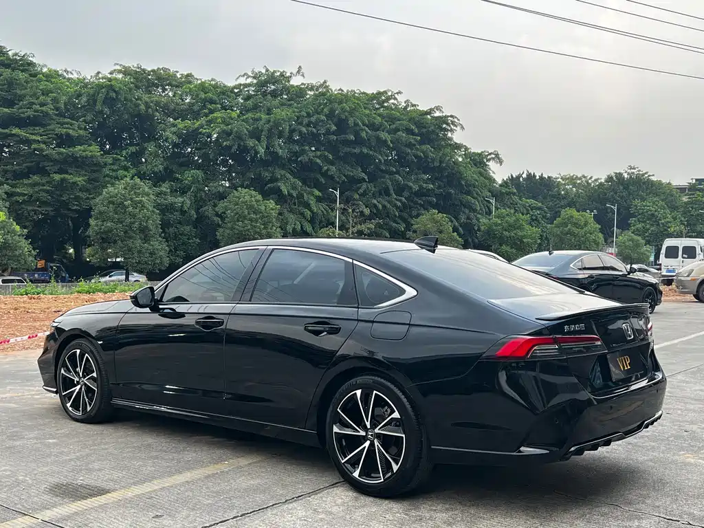Honda Inspire — фото 9