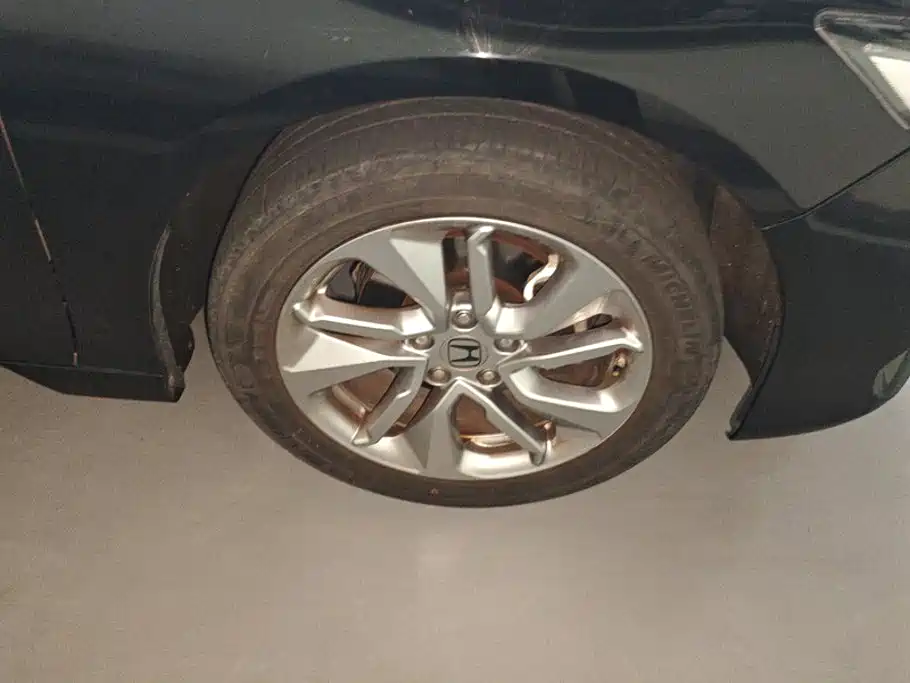 Honda Accord — фото 6