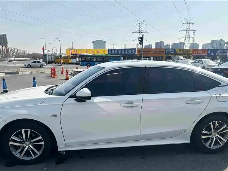 Honda Civic — фото 3