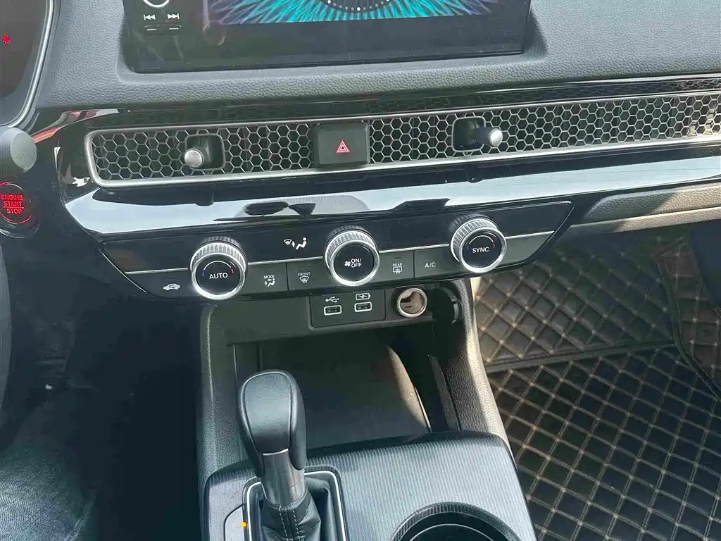 Honda Civic — фото 8
