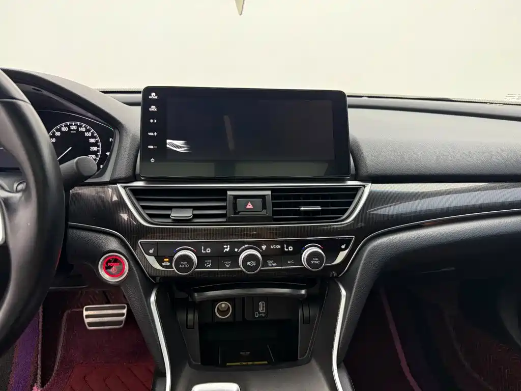 Honda Accord — фото 11
