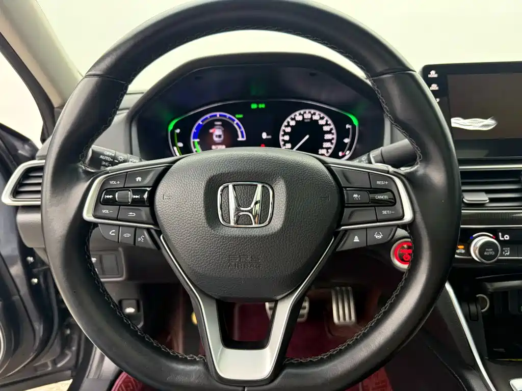 Honda Accord — фото 10