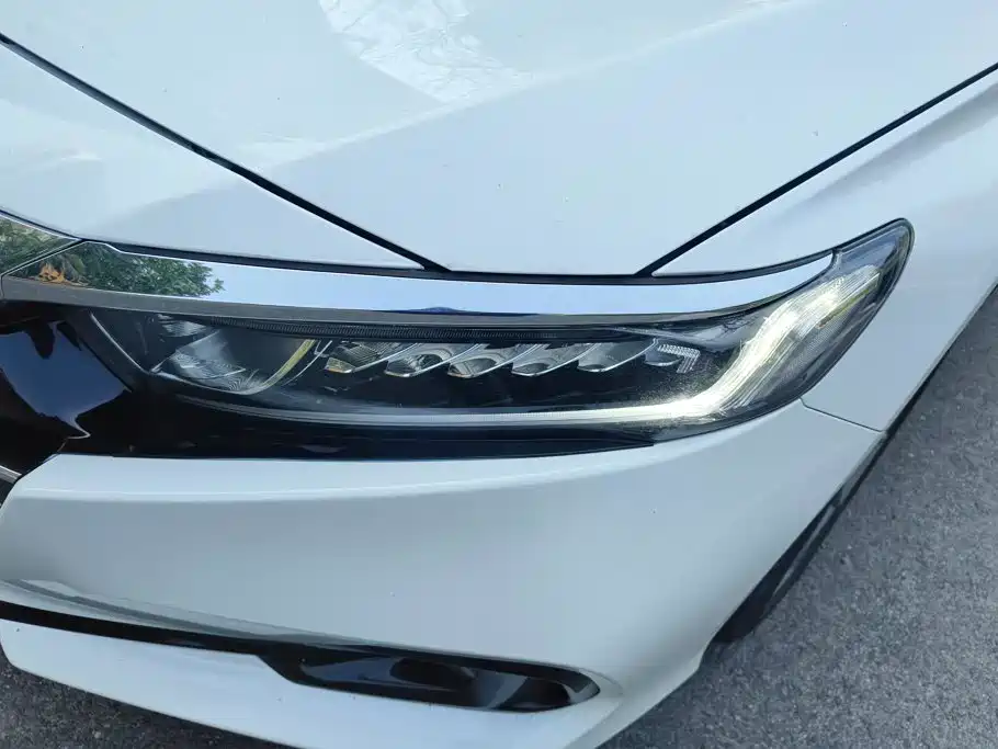 Honda Accord — фото 5