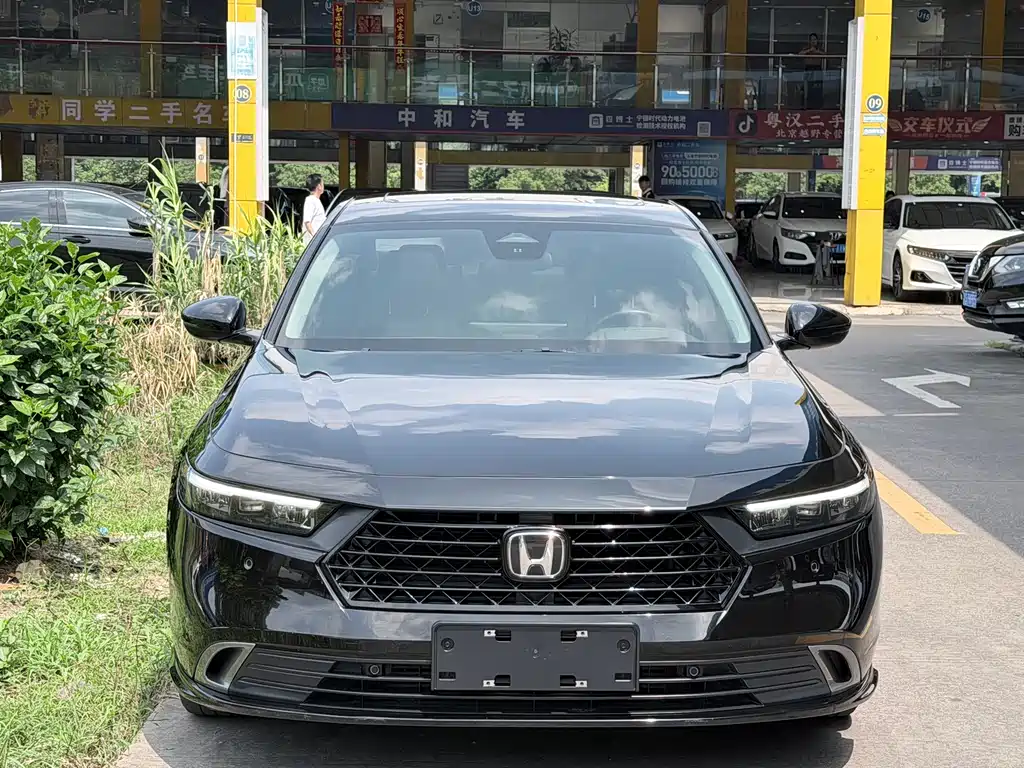Honda Accord — фото 2