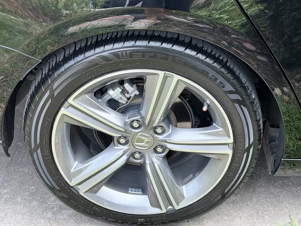 Honda Accord — фото 14