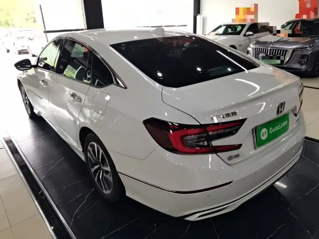 Honda Accord — фото 5