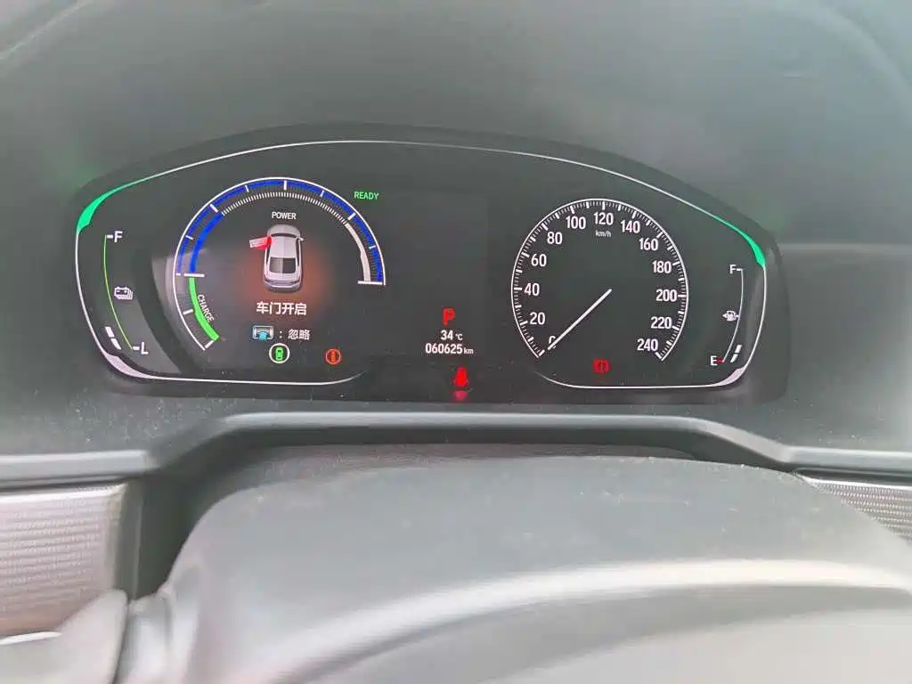 Honda Accord — фото 4
