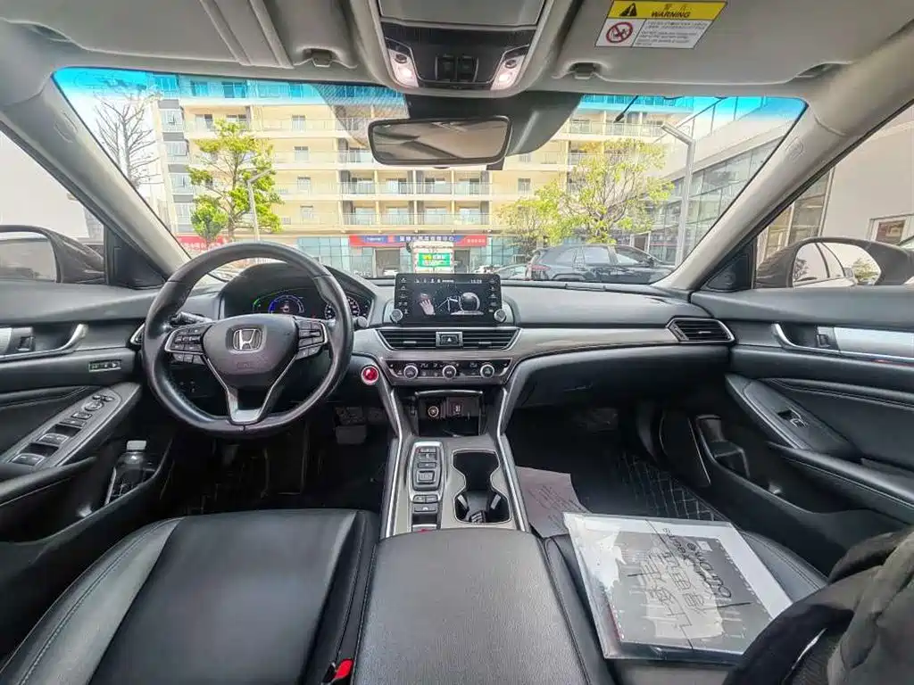 Honda Accord — фото 5
