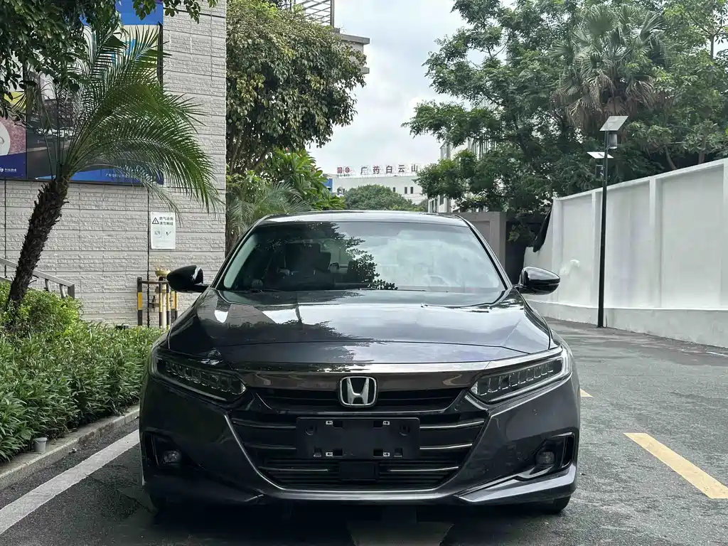 Honda Accord — фото 2