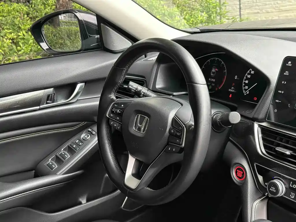 Honda Accord — фото 13