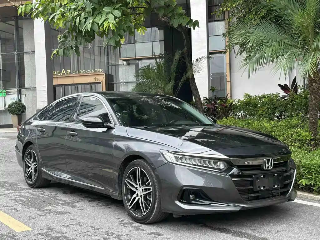 Honda Accord — фото 3