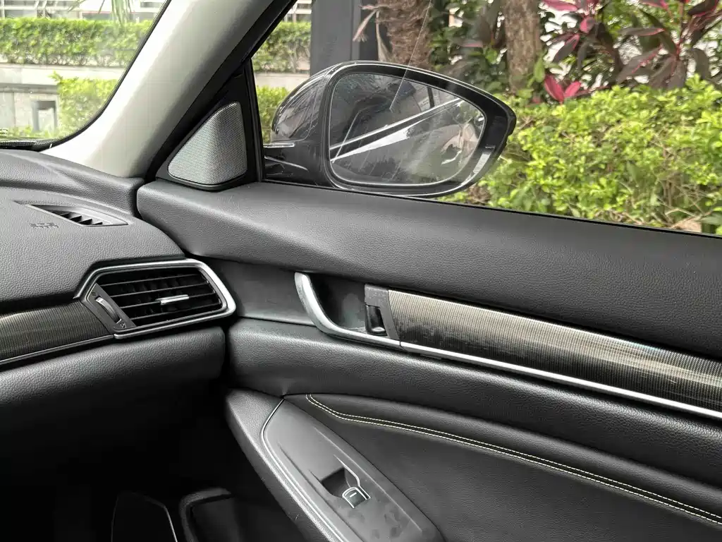 Honda Accord — фото 21
