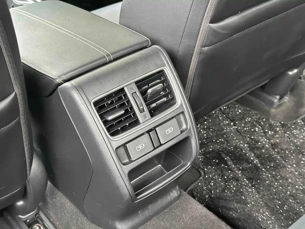 Honda Accord — фото 25