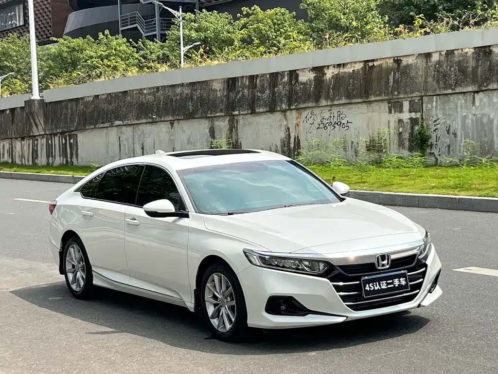 Honda Accord — фото 3