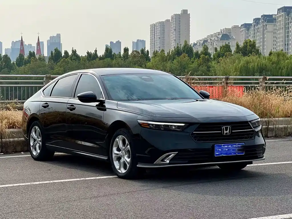 Honda Accord — фото 3