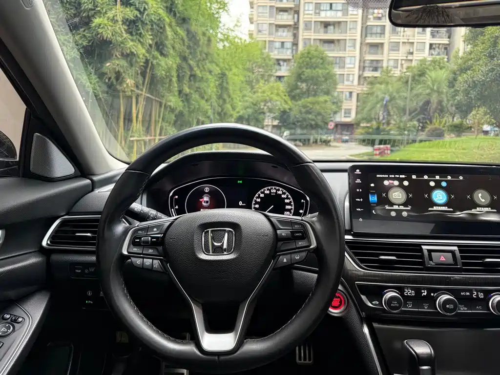 Honda Accord — фото 6