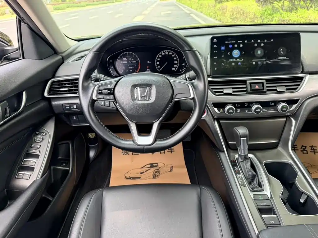 Honda Accord — фото 15