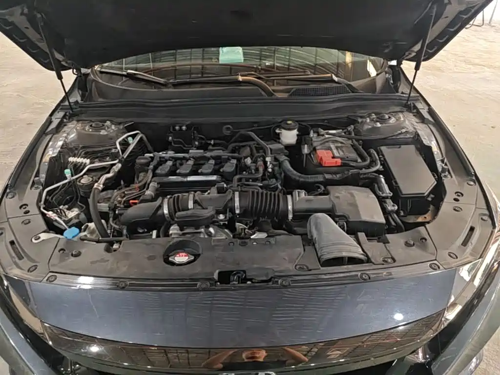 Honda Accord — фото 20