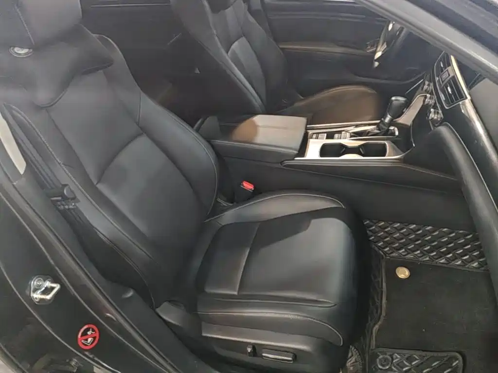 Honda Accord — фото 25