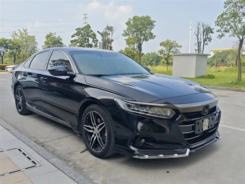 Honda Accord — фото 6