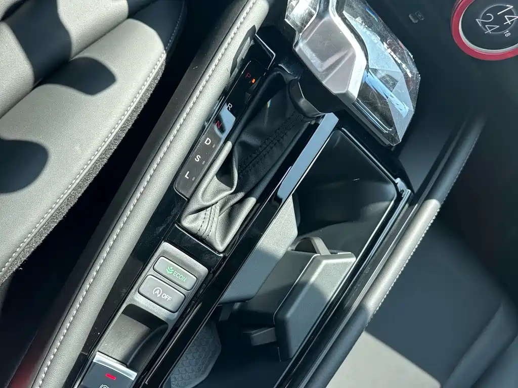 Honda Accord — фото 23