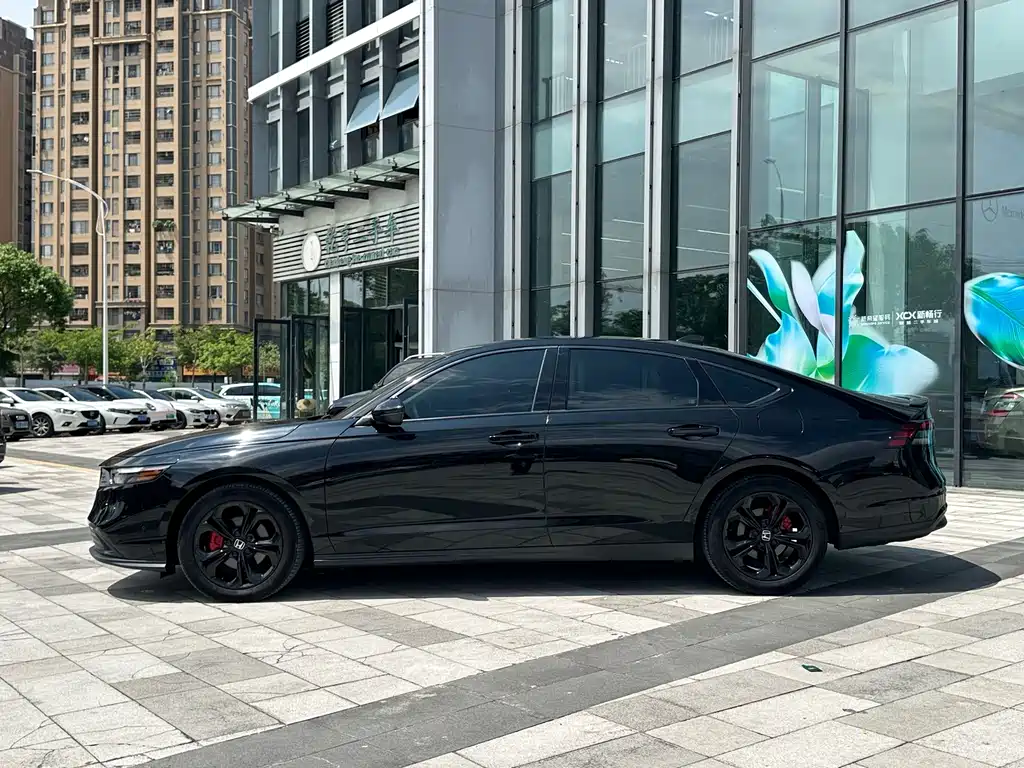 Honda Accord — фото 4