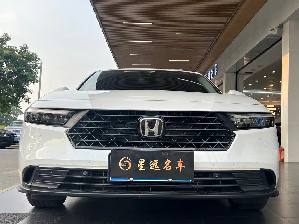 Honda Accord — фото 2