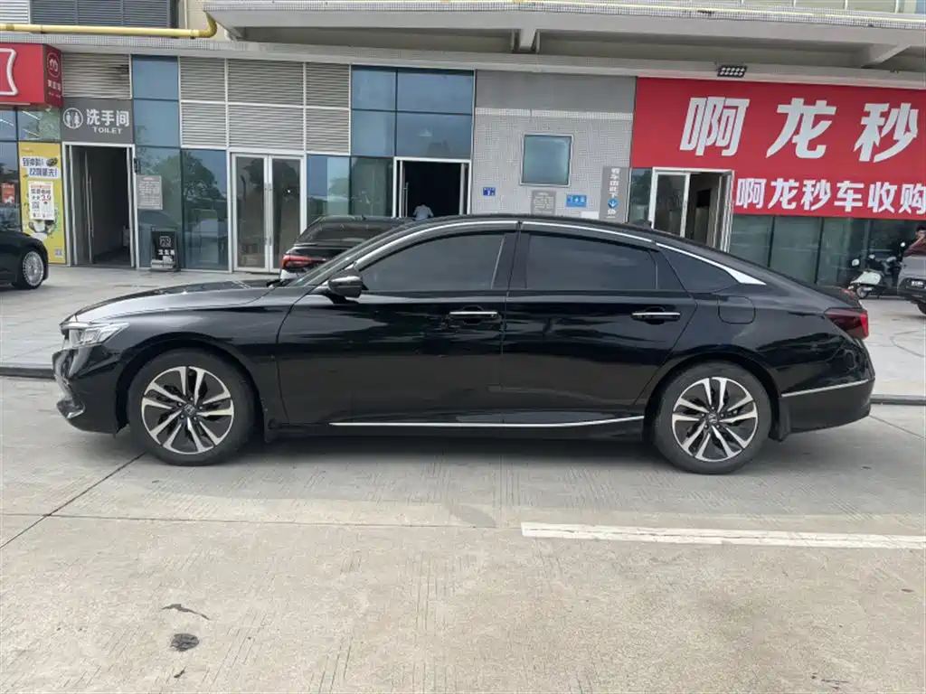 Honda Accord — фото 2
