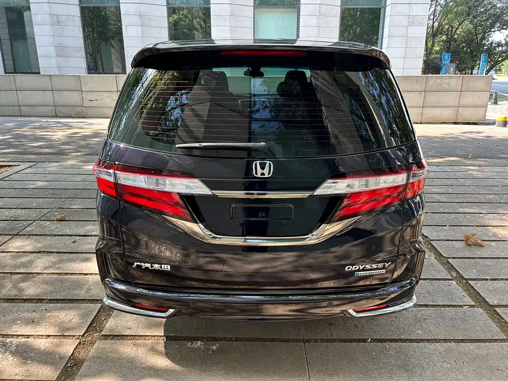 Honda Odyssey — фото 5