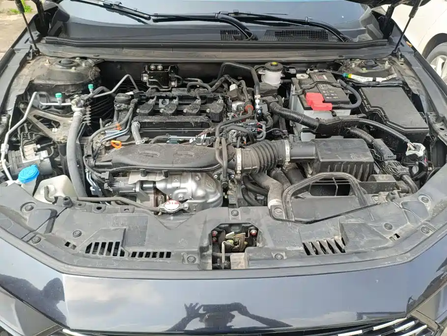 Honda Accord — фото 10