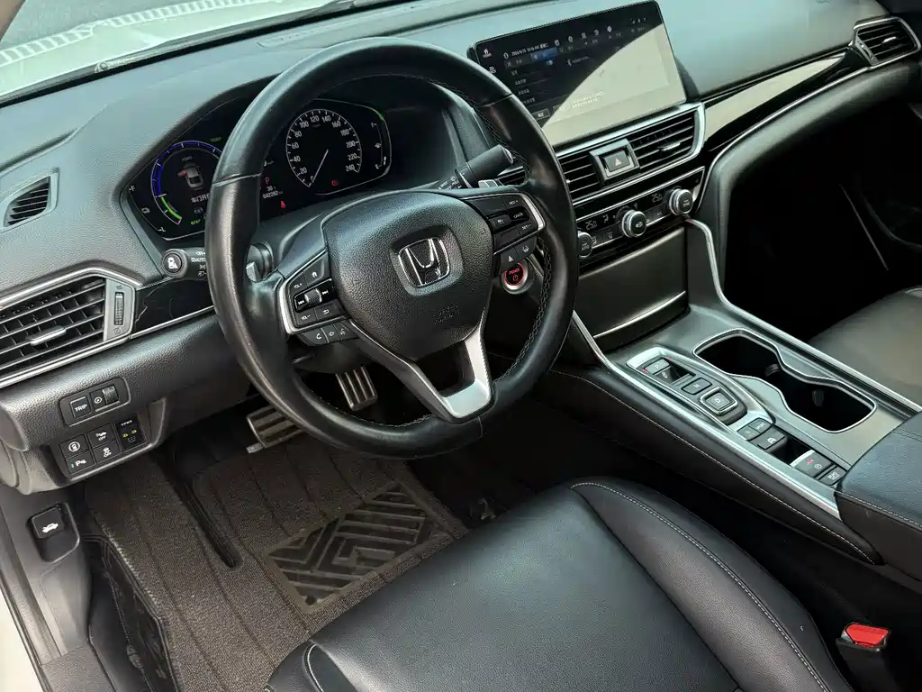 Honda Accord — фото 4