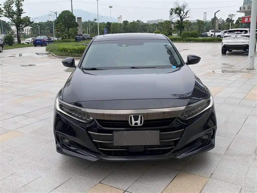 Honda Accord — фото 2