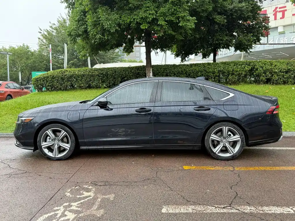 Honda Accord New Energy — фото 3