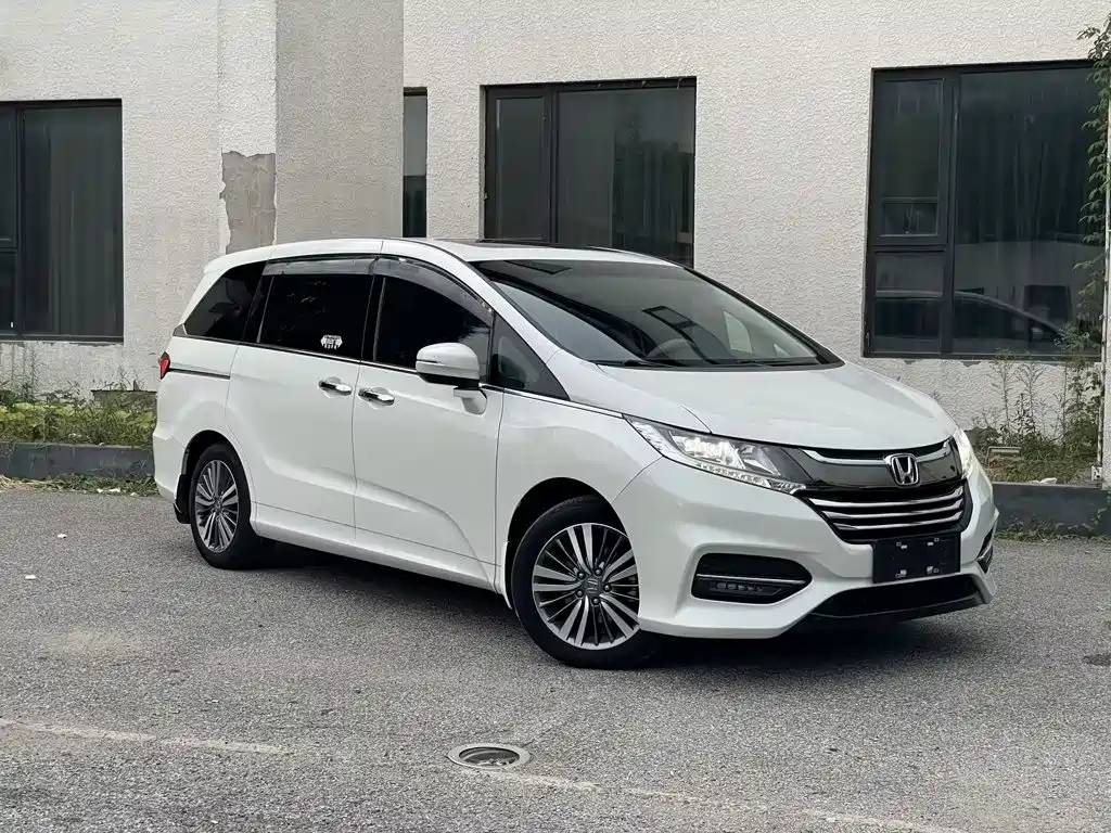 Honda Odyssey — фото 2