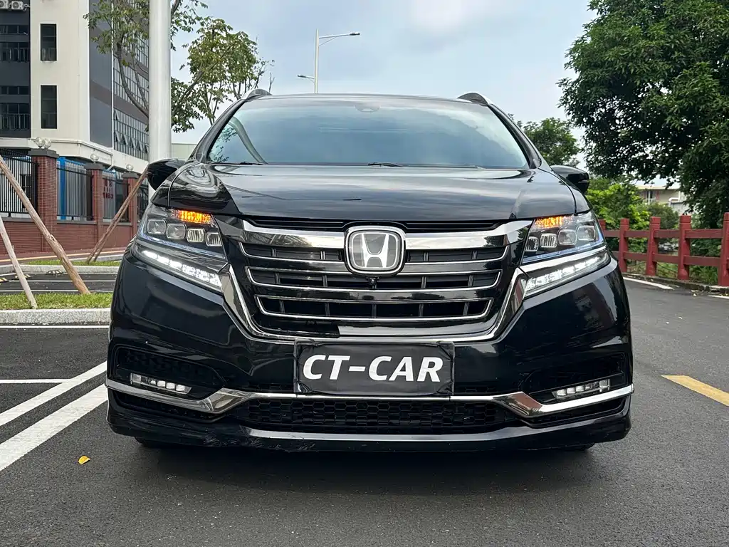 Honda Elysion — фото 2