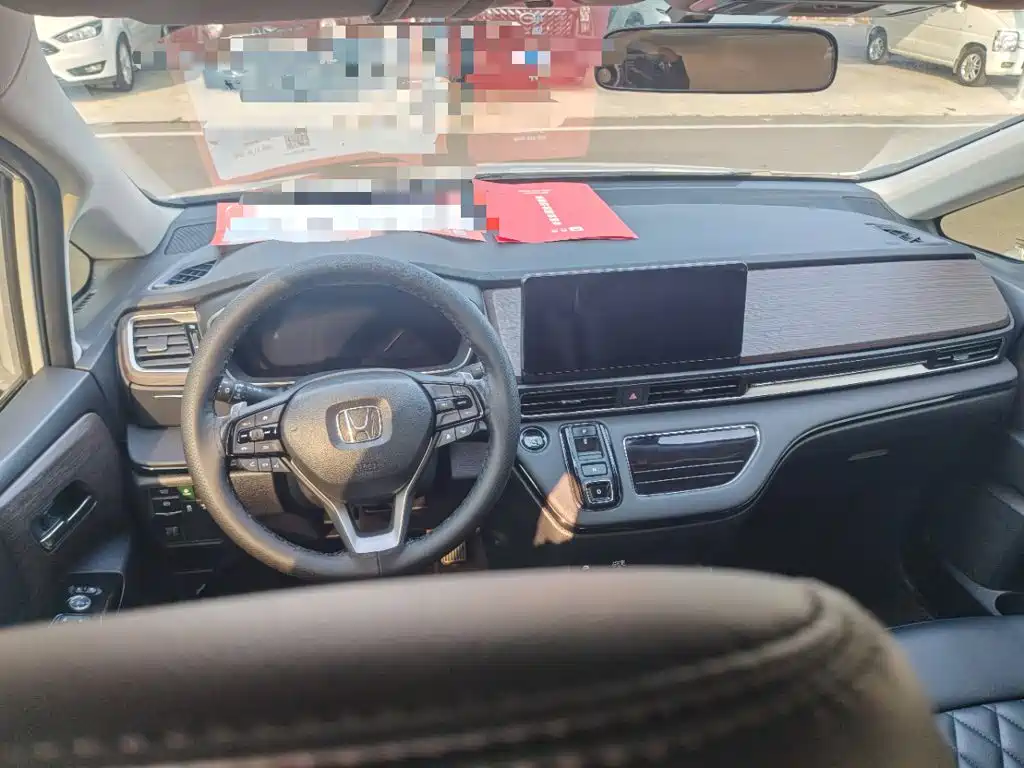 Honda Odyssey — фото 10