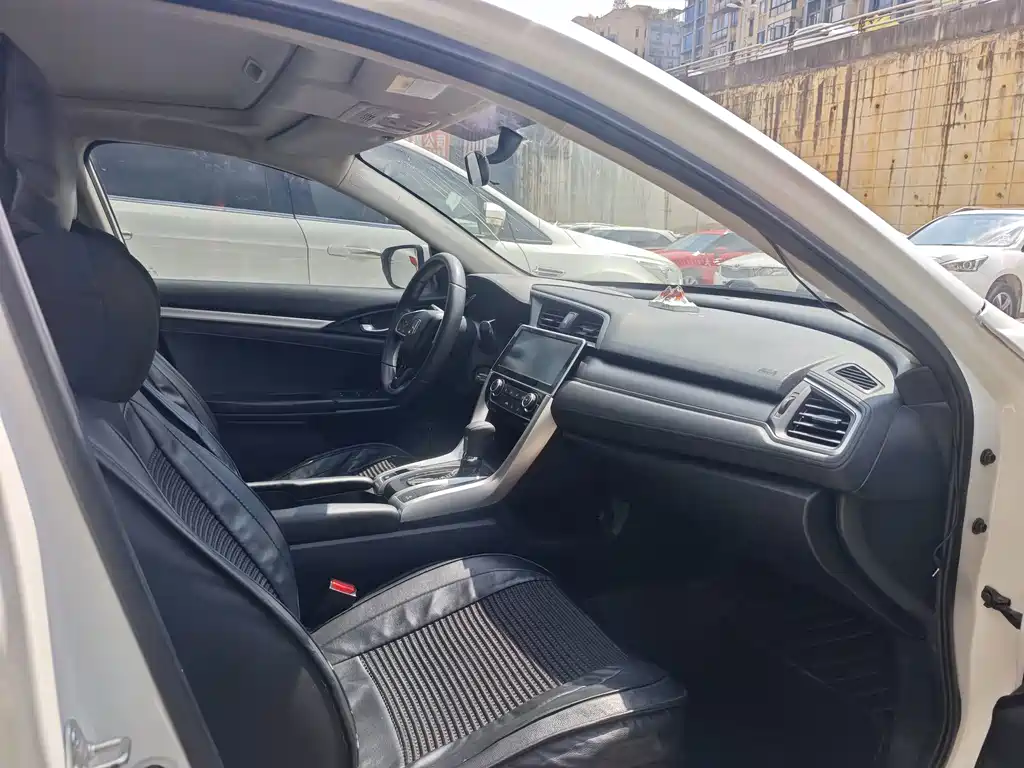 Honda Civic — фото 5