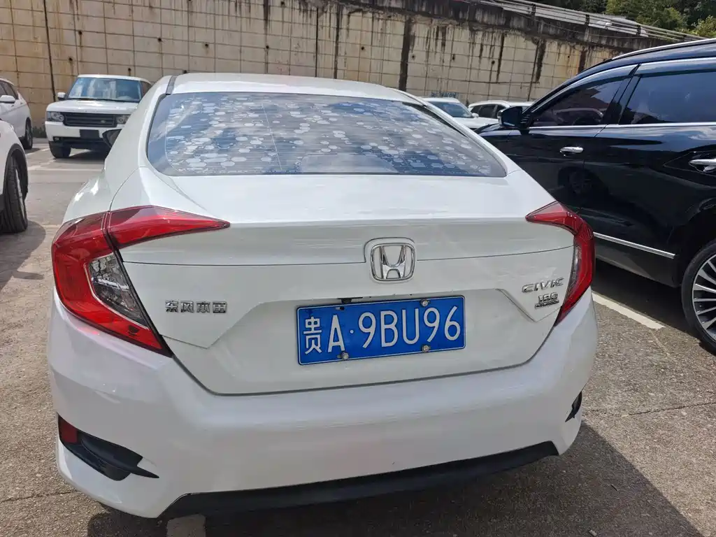 Honda Civic — фото 8