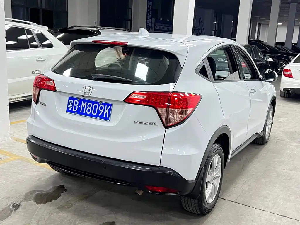 Honda Vezel — фото 6