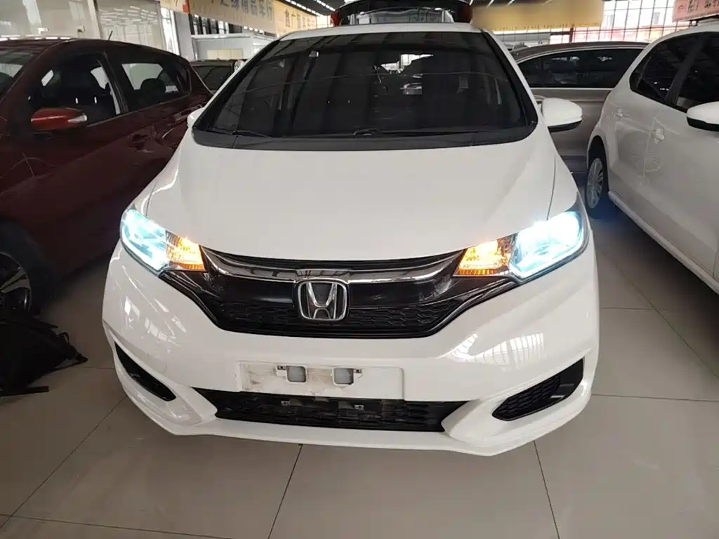 Honda Fit — фото 3