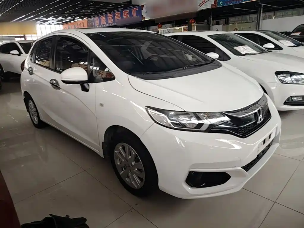 Honda Fit — фото 4