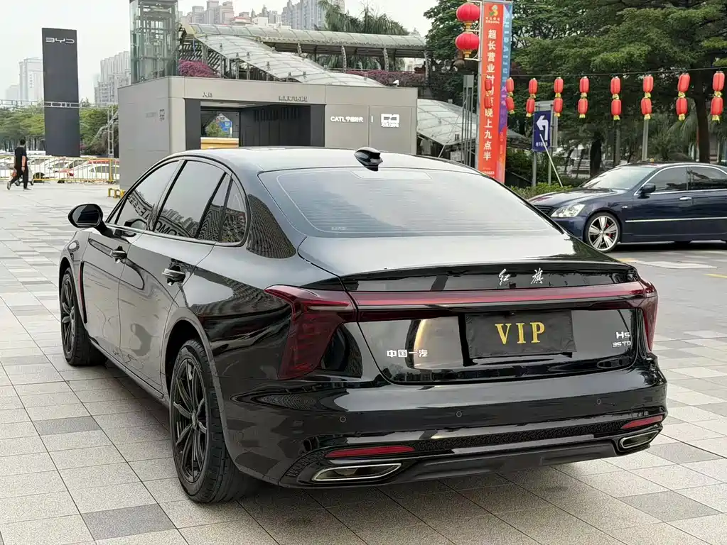 Hongqi Hongqi H5 — фото 11