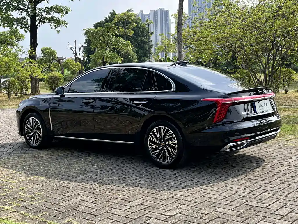 Hongqi Hongqi H5 — фото 4