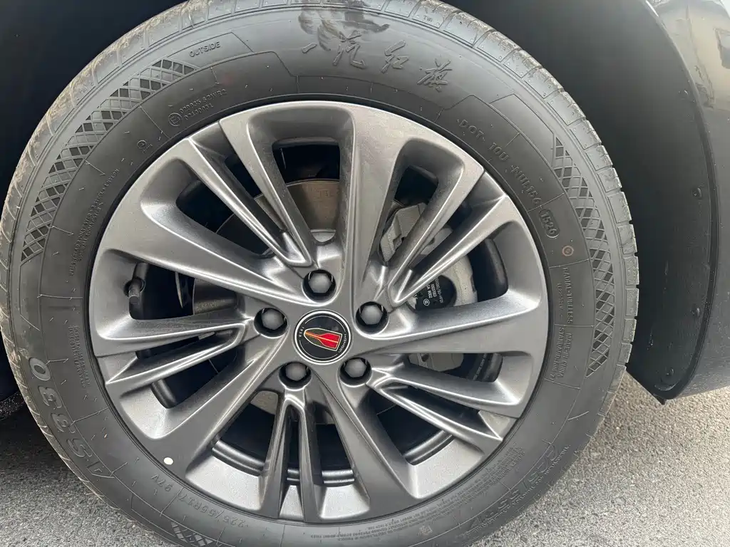Hongqi Hongqi H5 — фото 17