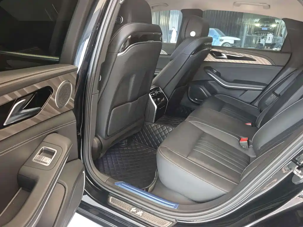Hongqi Hongqi H9 — фото 10
