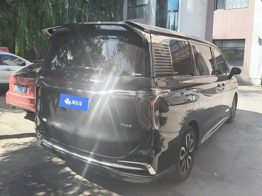 Hongqi Hongqi HQ9 — фото 3